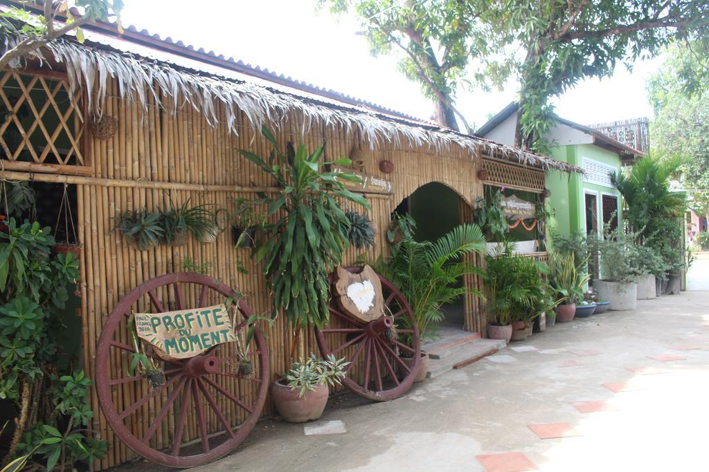 Garden Guesthouse Kampong Chhnang Exterior photo