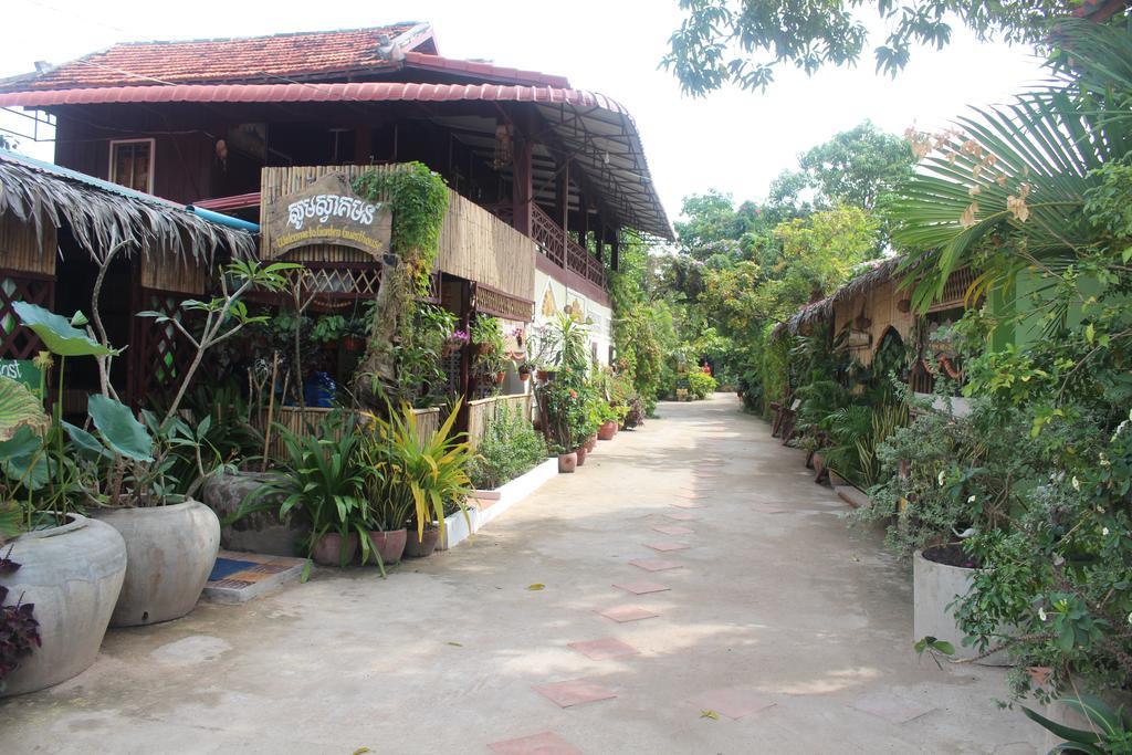 Garden Guesthouse Kampong Chhnang Exterior photo