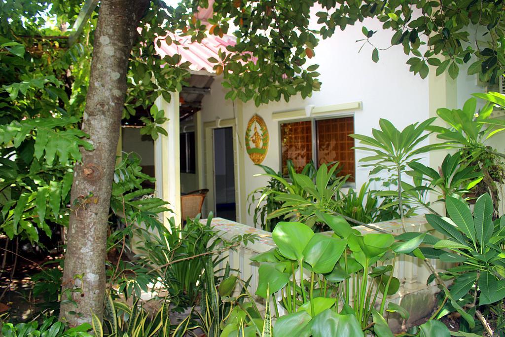 Garden Guesthouse Kampong Chhnang Exterior photo
