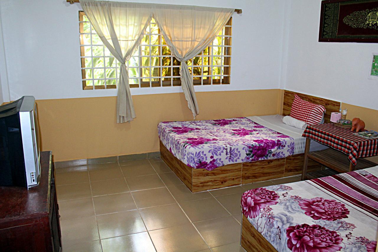 Garden Guesthouse Kampong Chhnang Room photo